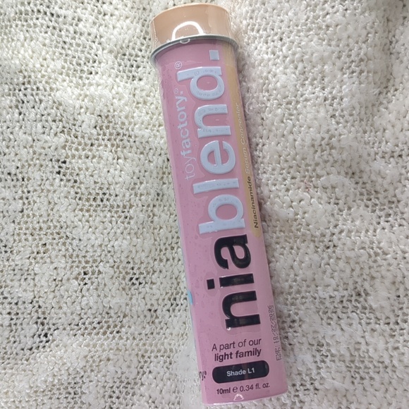 toyfactory Niablend Serum Concealer in L1(Light), 10ml/0.34fl oz - Picture 10 of 10